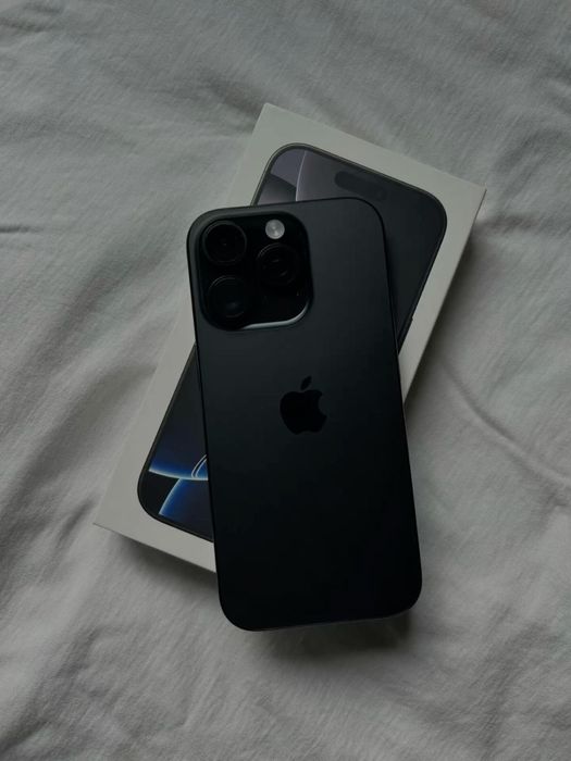 iPhone 16 Pro Max — 512 GB — Black Titanium