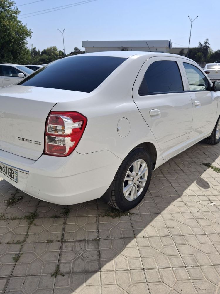 Bobalt avtamat 4 pazitsa