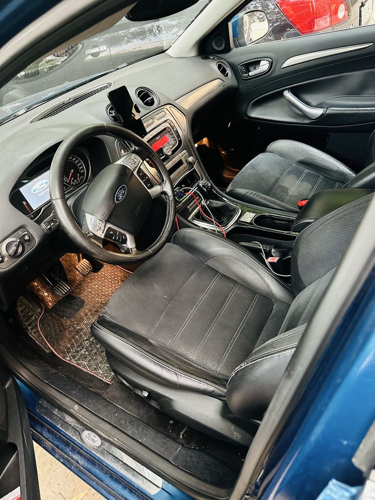 Vand Ford Mondeo 2.0 diesel 6 trepte 2008 Titanium X fiscal pe loc