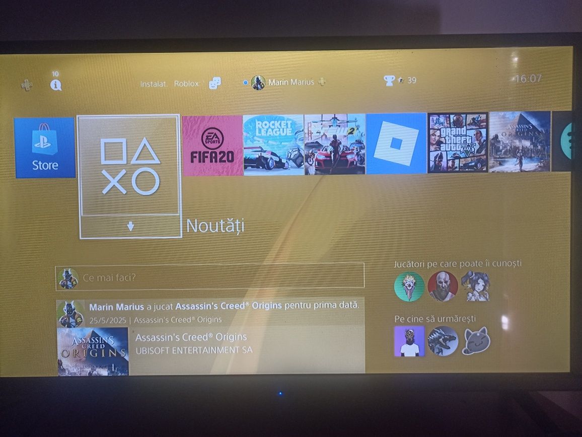 Vând ps4 pro 1Tb