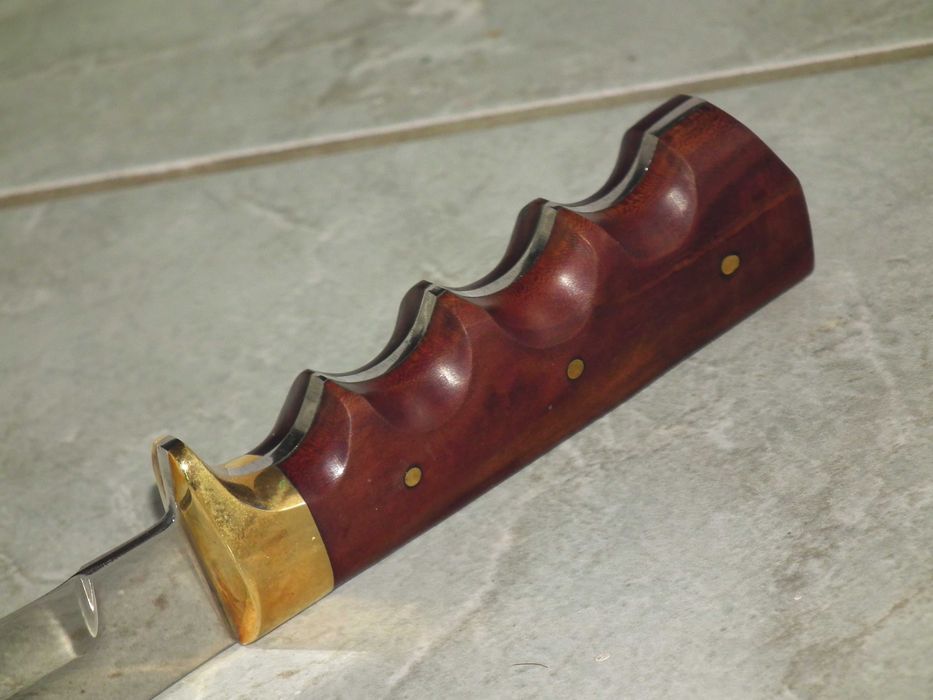 Cutit de vánátoare cutit creat de Nagy István + toc piele nr.7