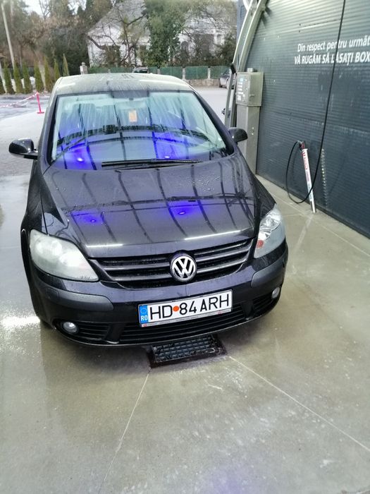 Vând Golf plus 1.6 fsi 6 trepte an 2005