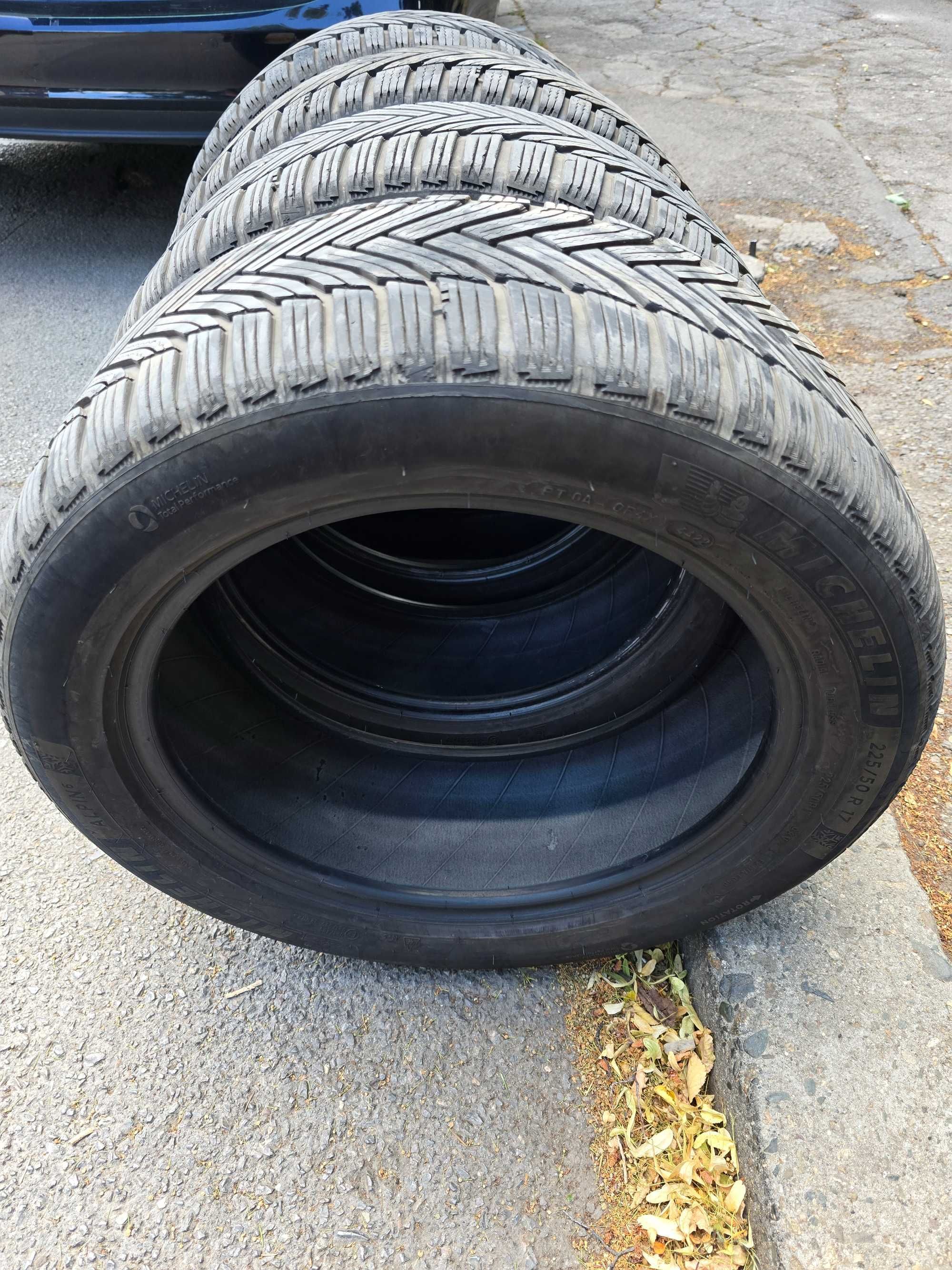 4 бр. Зимни гуми Michelin 225/50 R17 - Автомобилни гуми DOT 2022