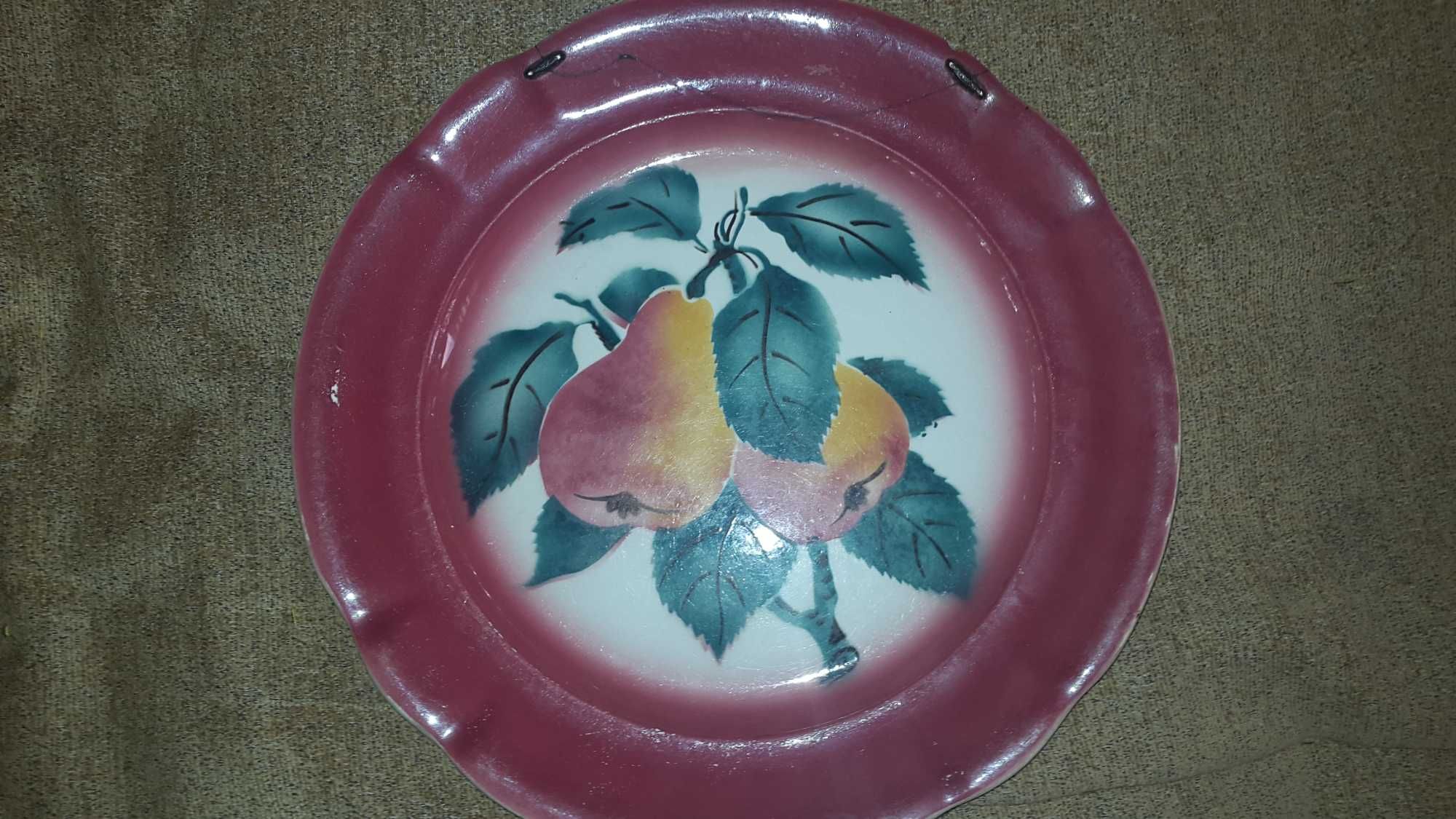 Антикварная большая тарелка