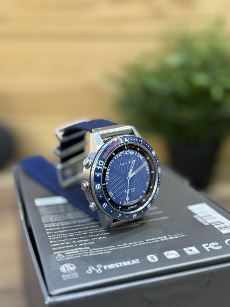Garmin Marq Captain в идеальном состояний,коробка зарядка имеется