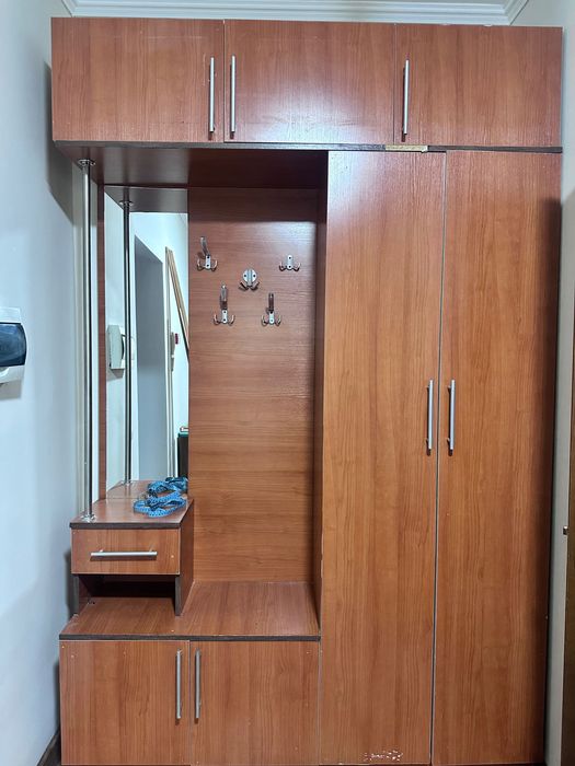 Шкаф для прихожей