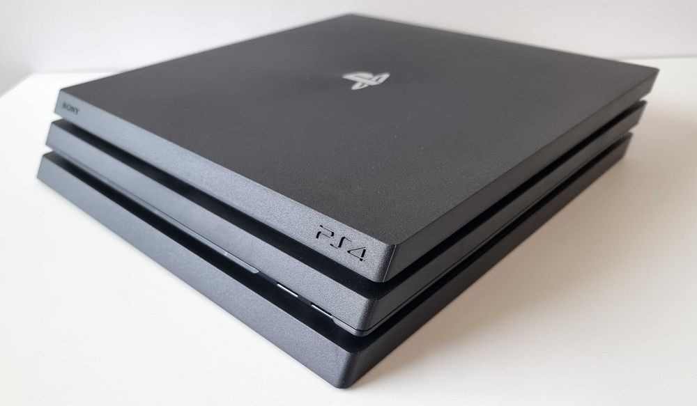 Playstation 4 (PS4) PRO 1TB