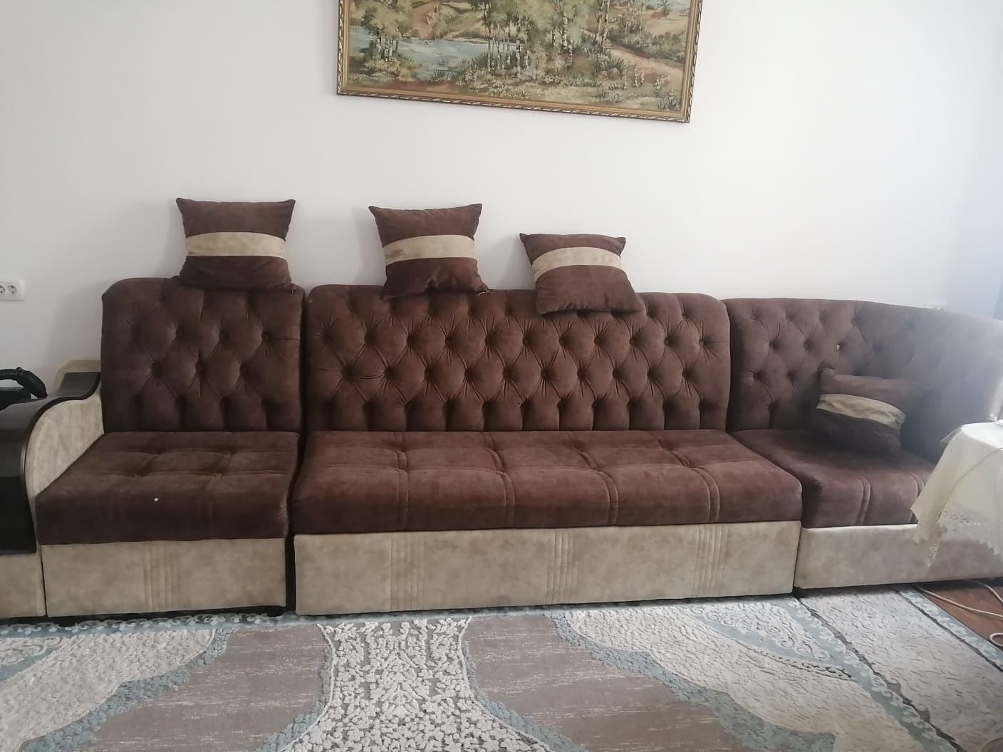 Продаётся диван для гостиной