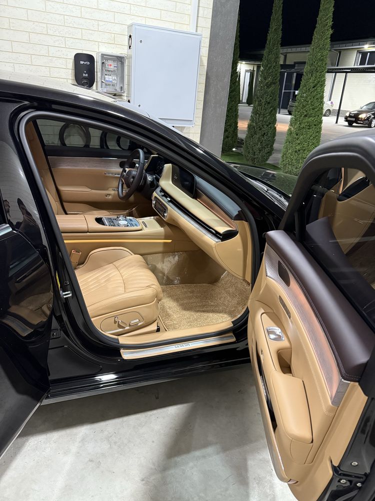 Genesis G90 sotiladi