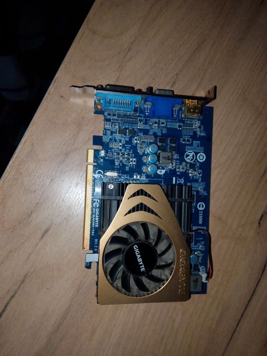 Hd 4650 1gb, core 2 duo e 7200, 1gb ddr2  обмен