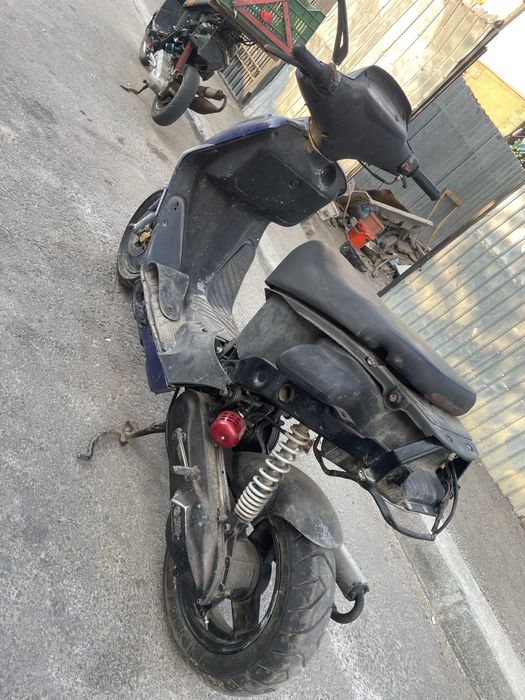 Vand scuter suzuki