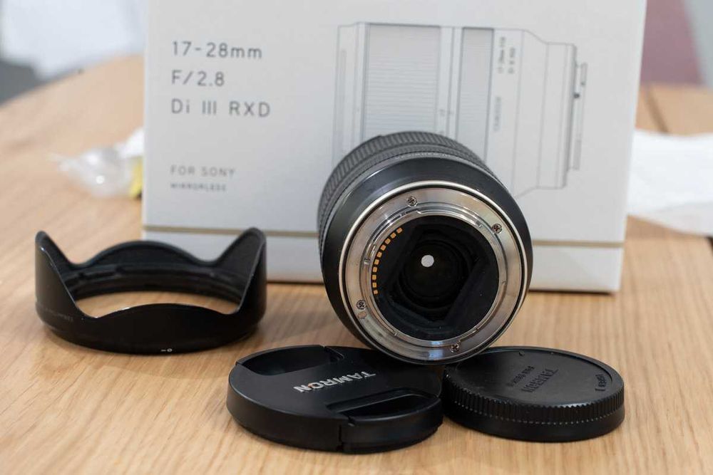 Tamron 17-28mm f/2.8 Di III RXD за Sony E (FE)