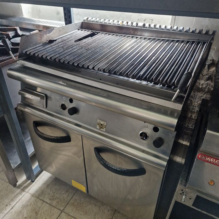 Gratar gaz sau electric, cu banc inox, de putere