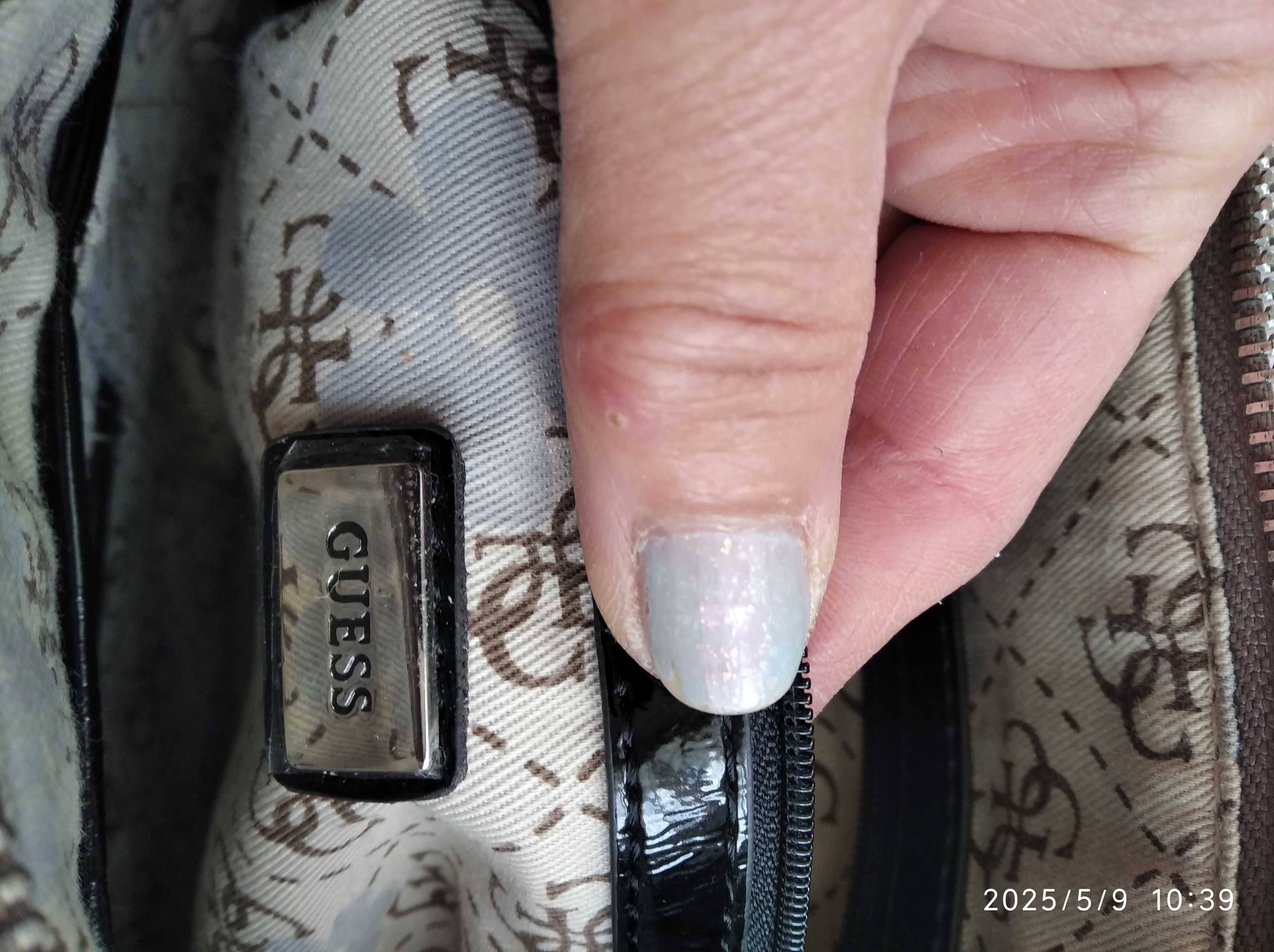 Дамска чанта Guess Fossil  и Charles David