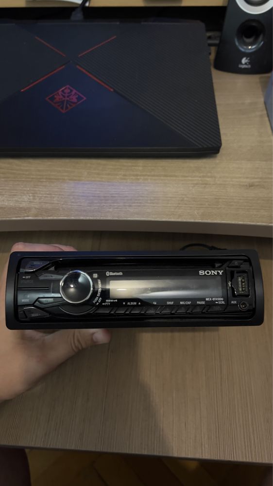 CD Sony MEX-BT4100U