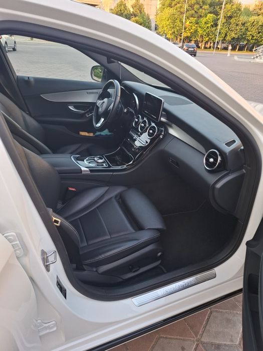 Mercedes C-Class Schimb