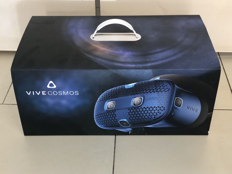 Vive Cosmos VR с Гаранция