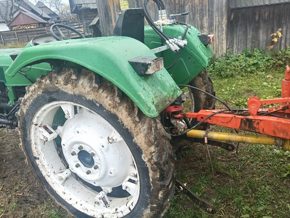 Vând tractor deutz-fahr