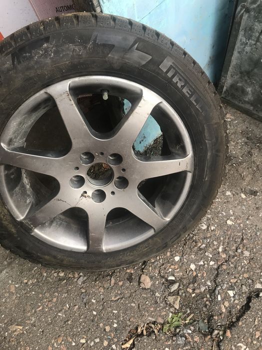Продам зимнюю резину с дисками