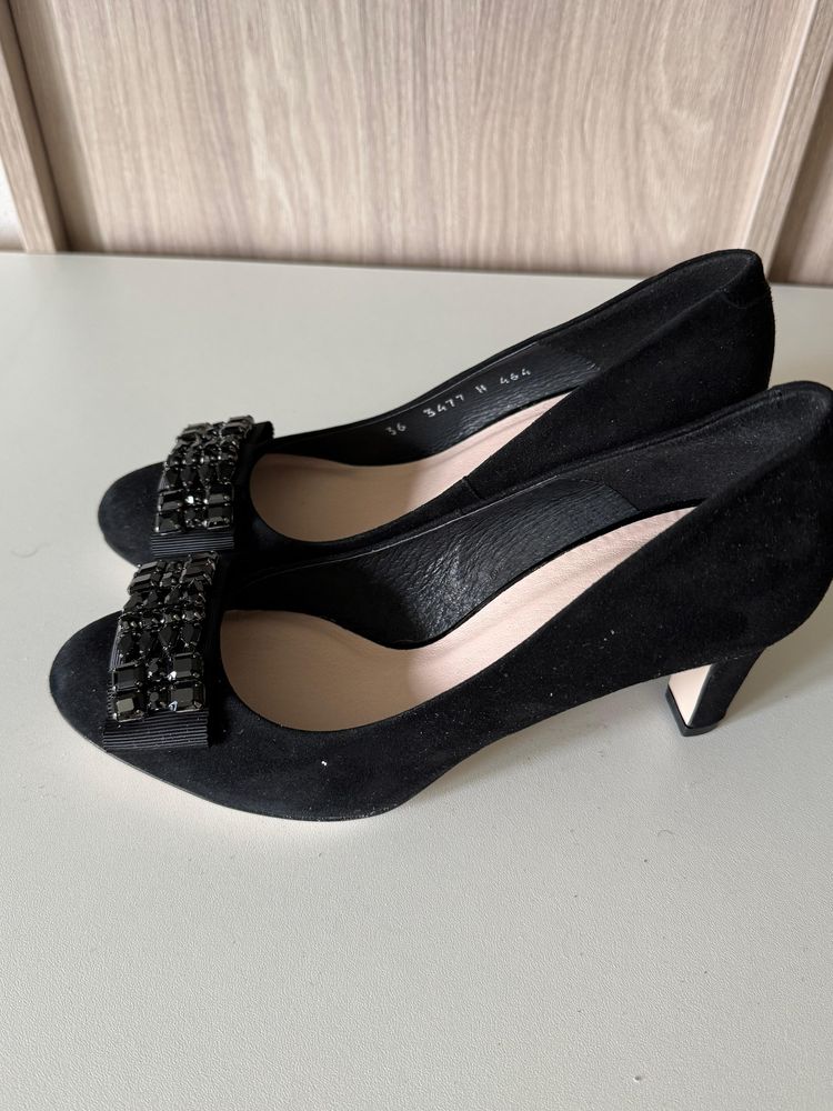 Pantofi eleganti piele intoarsa