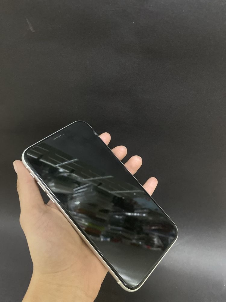 Iphone XR 64 gb.