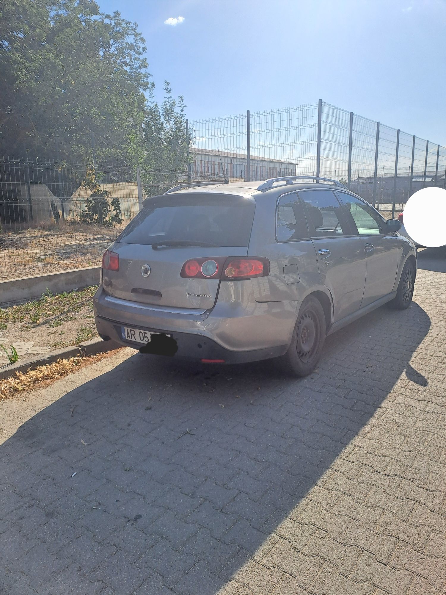 Vand fiat croma 1.9 jtd pentru piese