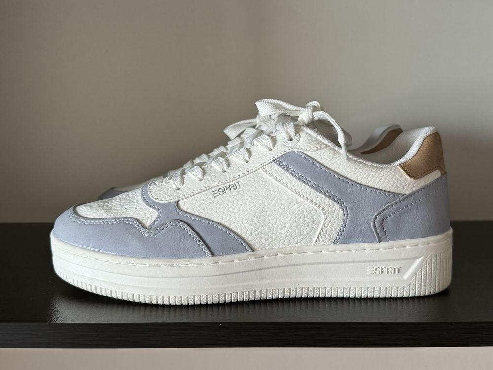 Esprit 40номер 25см Стелка Като Нови