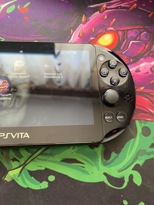 PS Vita Modat + Carcasă