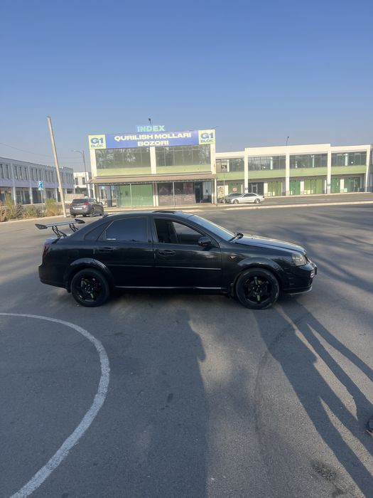 Продам Lacceti 1.8 отличном состоянии