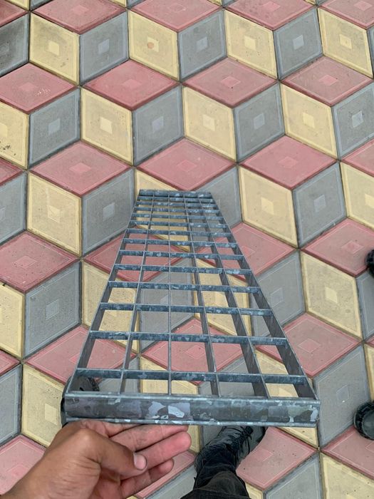 Trepte zincate galvanizate