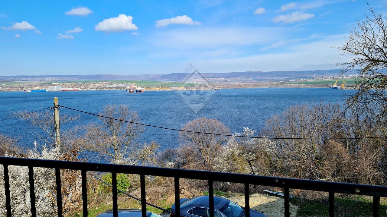 Продава се Къща в с. Константиново, Област Варна - 280 кв.м за 483 €/кв.м - Снимка #8