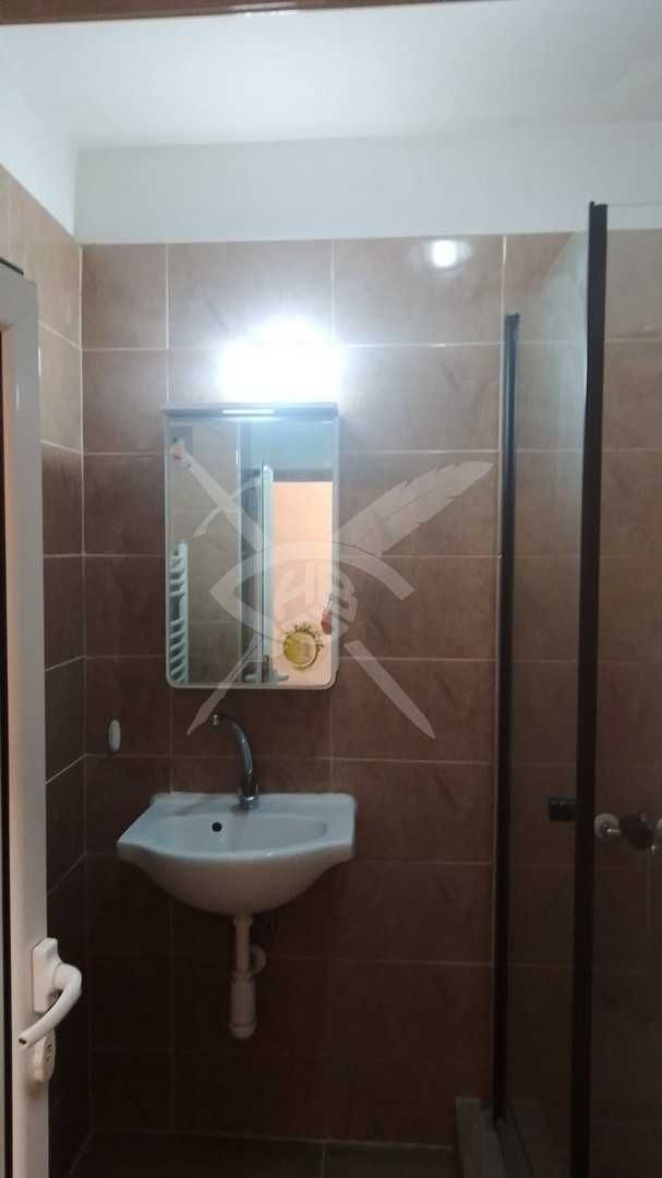 Двустаен апартамент в кв. Банишора № 11071