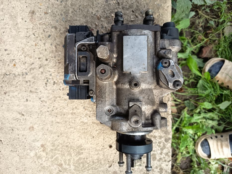 Pompa de injecție pentru Opel Zafira 2 L
