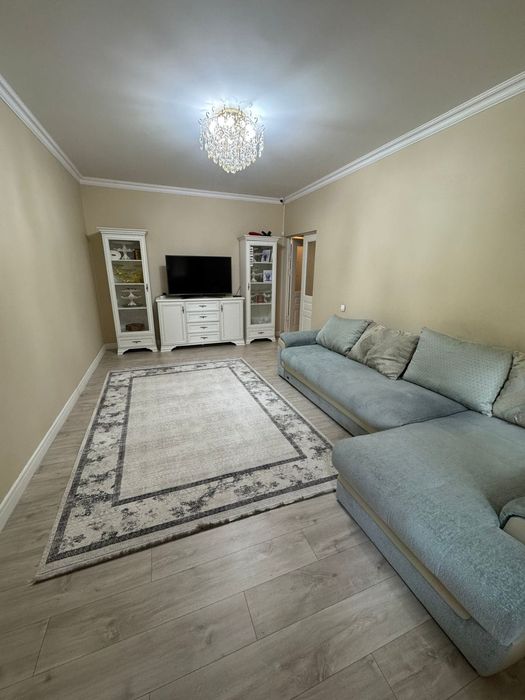 3-комн., Центр (Койгельды), 1 этаж (отличная)