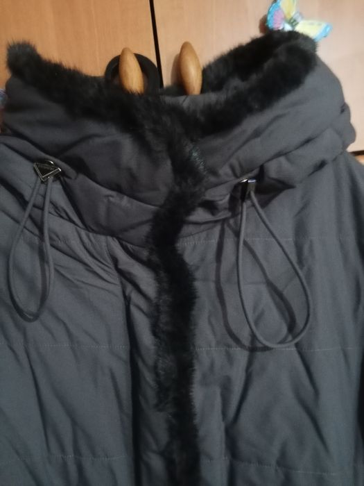 Продам женский пуховик