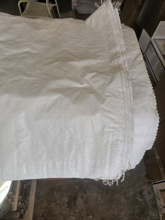 Продам мешки новые 50кг.
