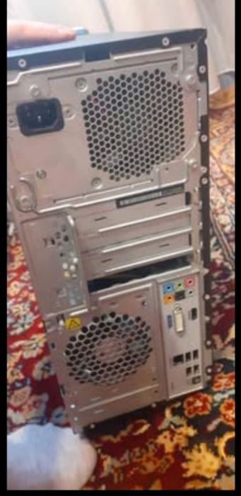 Unitate pc i5,12gb, gt410