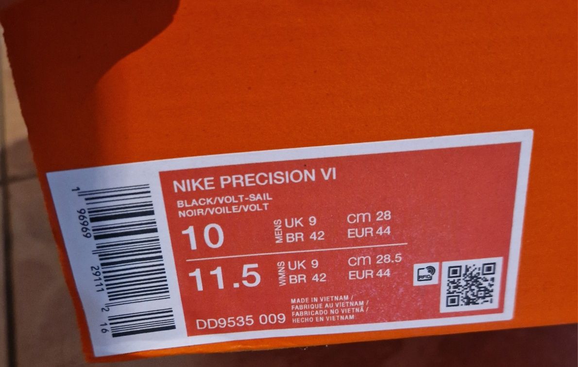 Nike Precision VI