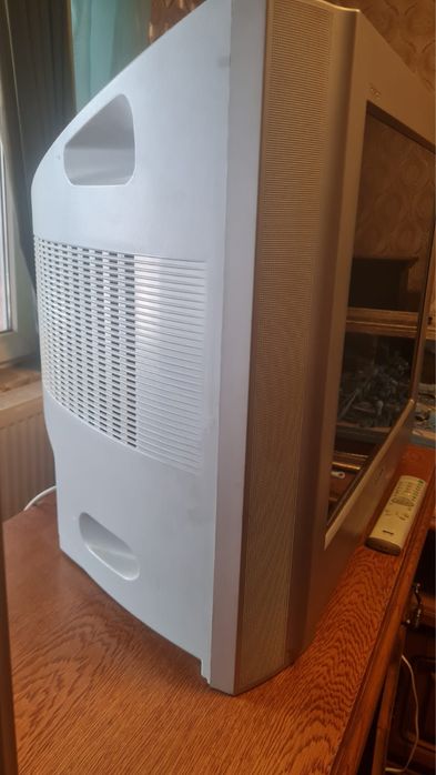 Televizior Sony cu tub plat