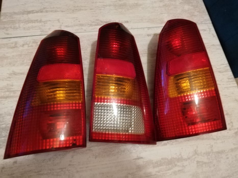 Oglinzi, stopuri Ford