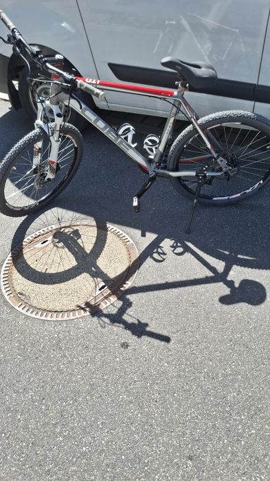 Bicicleta cube stare impecabila