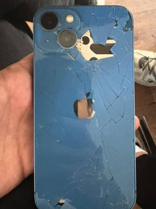 Iphone 13 задняя крышка разбита