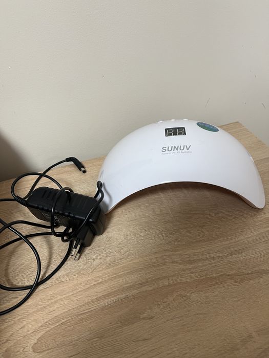 UV лампа за маникюр