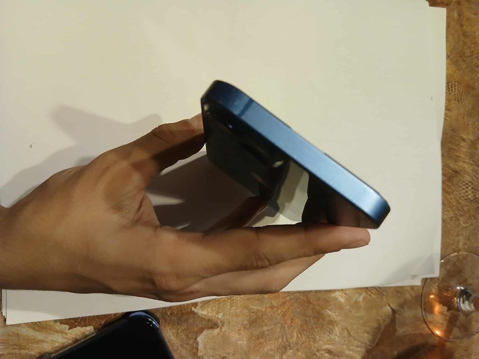 Iphone 13 в перфектно състояние