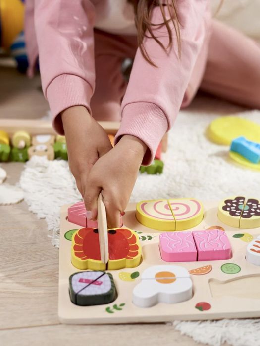 NOU - Joc educativ din lemn pentru copii - set bucatar