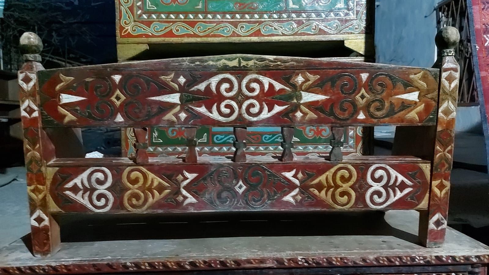 Қол өнер сатылады жастық ағаш