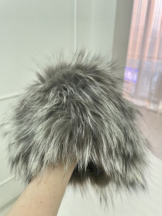 Шляпы и шапки разные