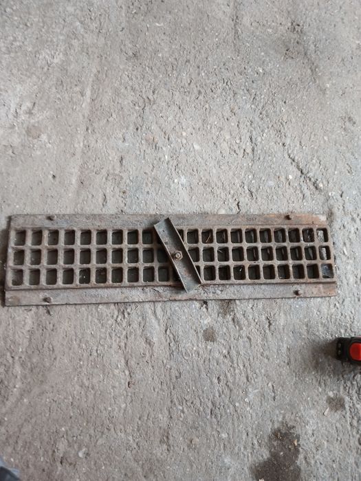 Grătar fontă rigole