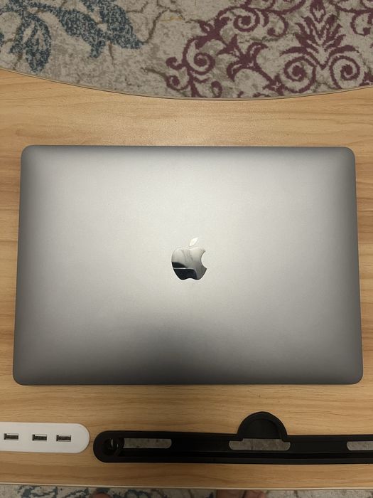 Macbook air M1 13.3