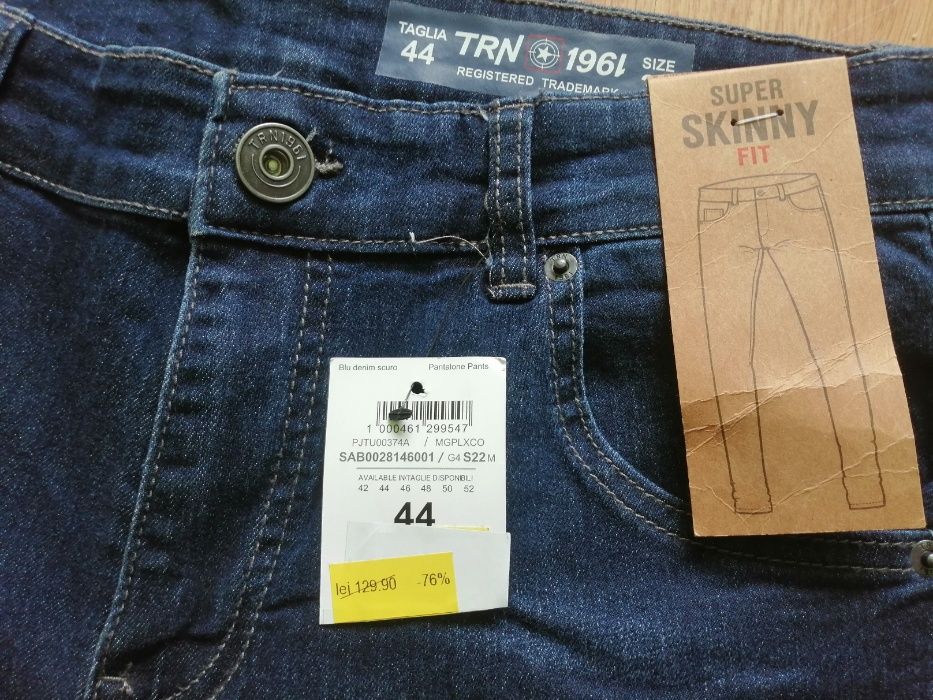 Pantaloni Blugi / Jeans Skinny fit, Efect de prespalat, Size 30(T 44)